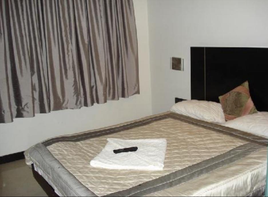 Hotel T.A.P. Gold Crest Bangalore Ruang foto