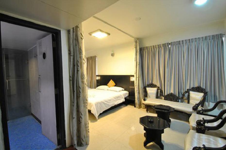 Hotel T.A.P. Gold Crest Bangalore Ruang foto