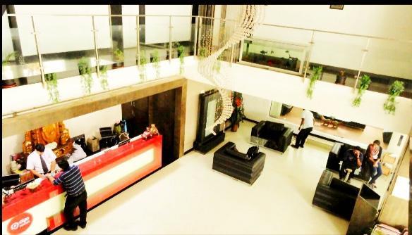 Hotel T.A.P. Gold Crest Bangalore Bagian luar foto